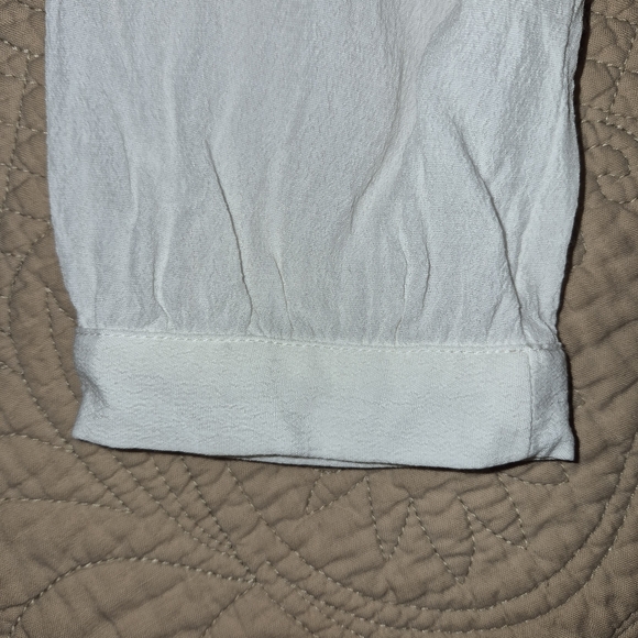 White Lace-Back Ruffle Button-Up Blouse - Picture 3 of 7